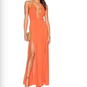 superdown arina maxi dress in size medium